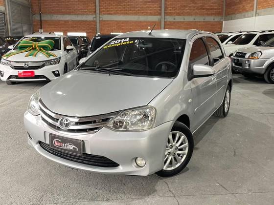 TOYOTA ETIOS 1.5 XLS 16V FLEX 4P MANUAL TOYOTA ETIOS 1.5 XLS 16V FLEX 4P MANUAL